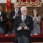 «Vivir contando y contar viviendo», el discurso íntegro de Luis Mateo Díez al recibir el Premio Cervantes